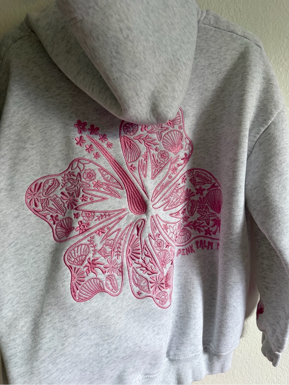 PINK PALM PUFF "Hawaii Hibiscus" Hoodie in Heather Cloud - Picture 9 of 10